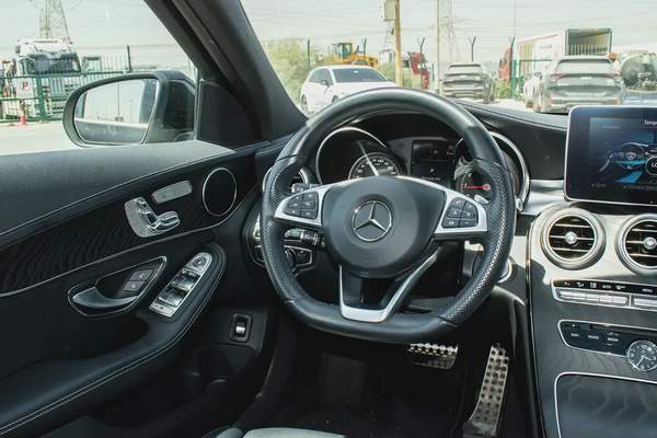 2016 - BENZ C200- SUPER CLEAN - LIKE NEW - ONLY 33,000 KM