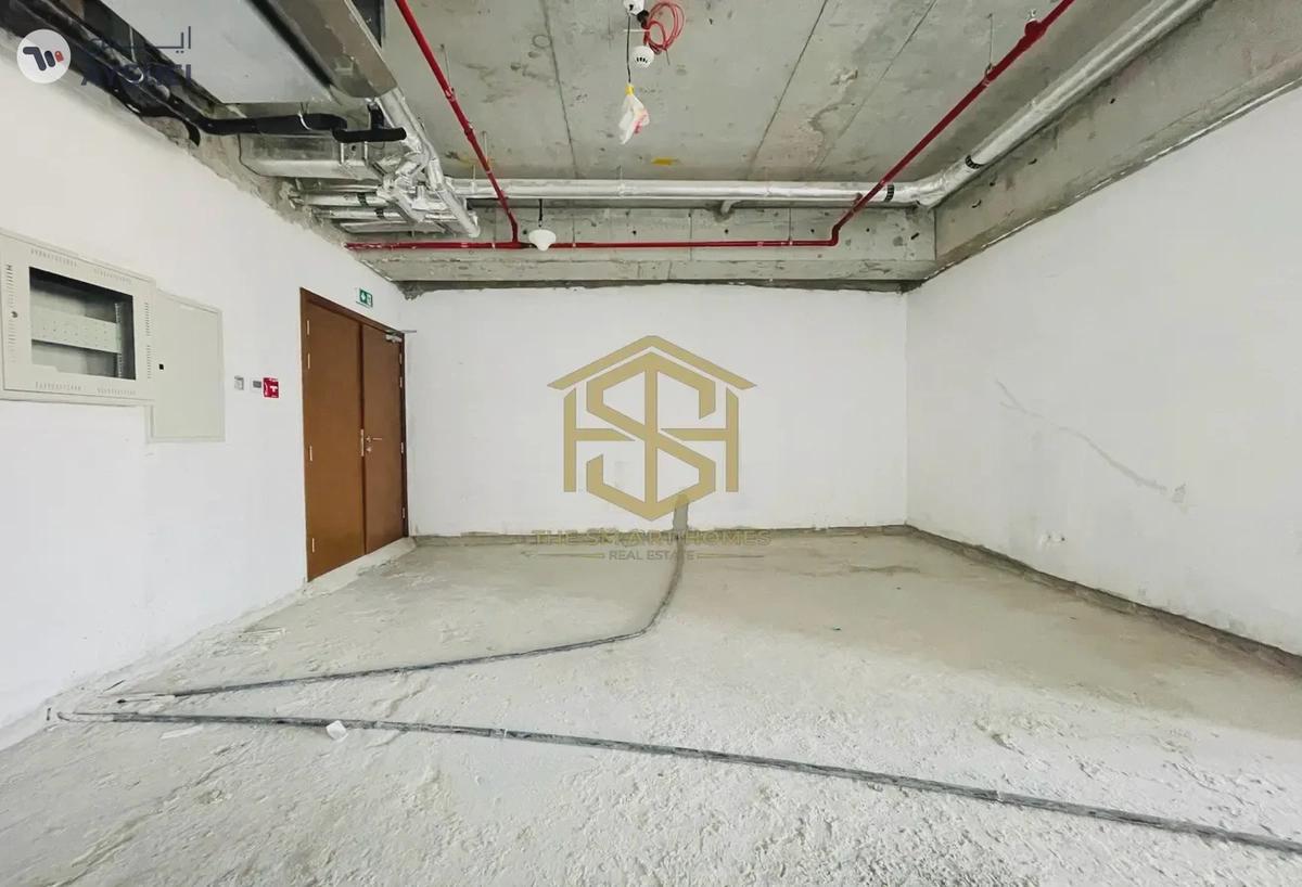 OFFICE SPACE FOR RENT IN -8-8