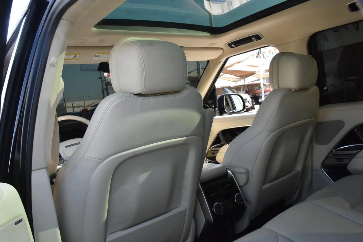 LAND ROVER RANGE ROVER SE 2023 | BLACK-2-2