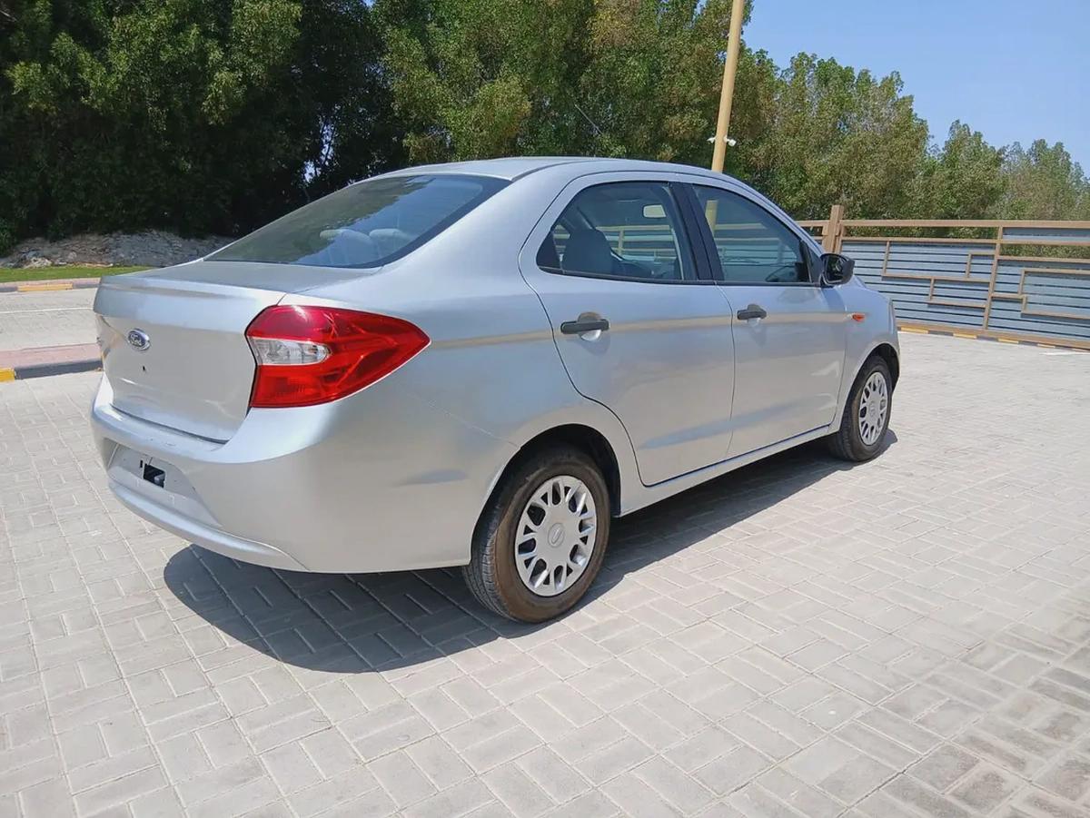 Ford Figo 2016 model-5-5