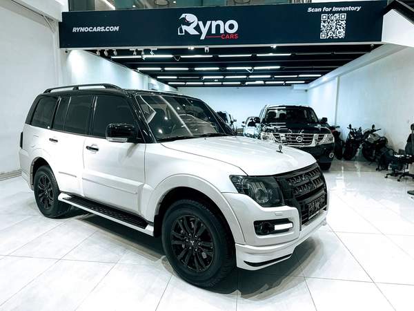 AED 1,300 // 20%DP // 2020 Mitsubishi Pajero Signature Edition 3.8L V6