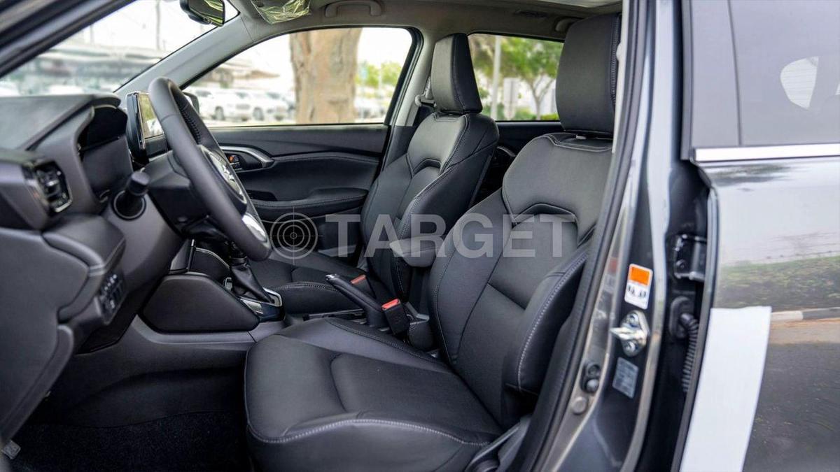 Suzuki Grand Vitara GLX 1.5 PETROL FULL OPTION-17-17