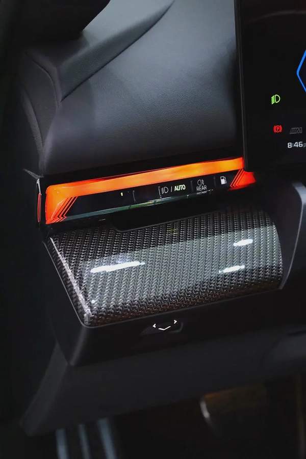 BMW M5 GCC +FULL CARBON MANHART KIT +AGENCY WARRANTY TILL 2031 +AKRAPOVIC EXHAUST+ HRE FORGED WHEELS