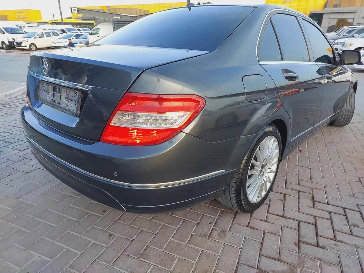 مرسيدس C200 2008 خليجي-4-4