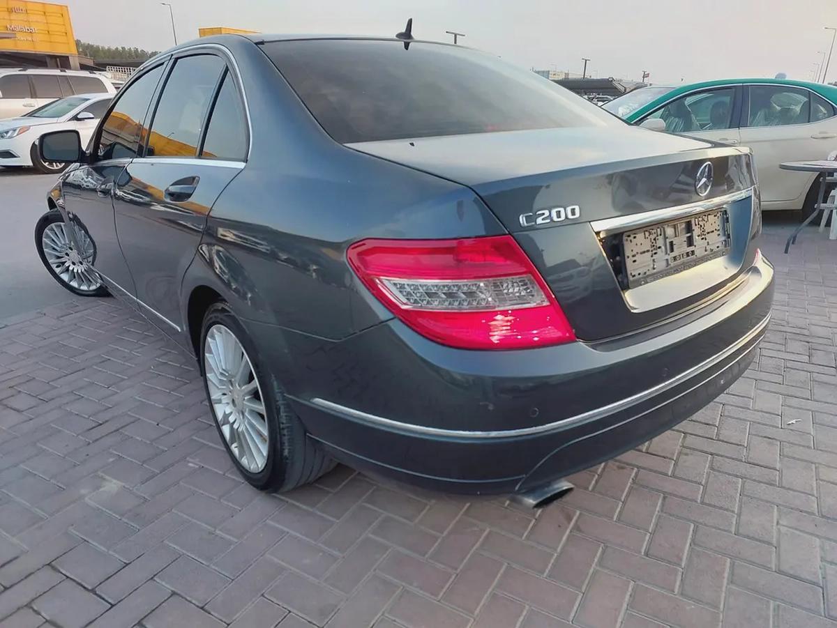 مرسيدس C200 2008 خليجي-8-8