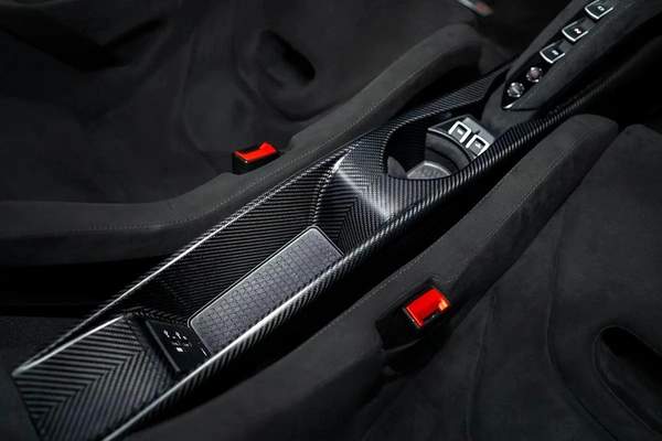 MCLAREN 765 LT SPIDER | FULL CARBON INT/ EXT | HRE FORGED WHEELS | VERY LOW MILEAGE