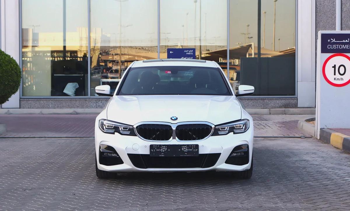 BMW 330i - Model 2019 - GCC Specs-2-2