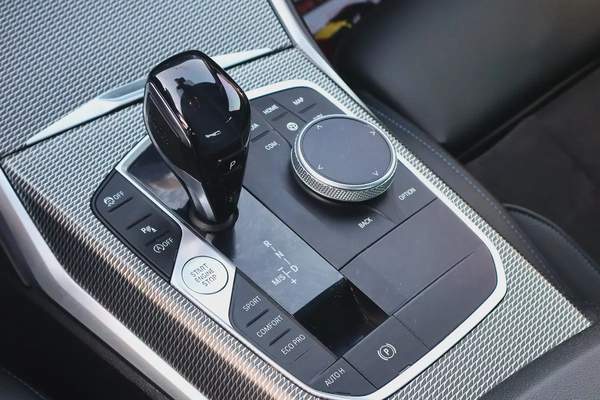 BMW 330i - Model 2019 - GCC Specs