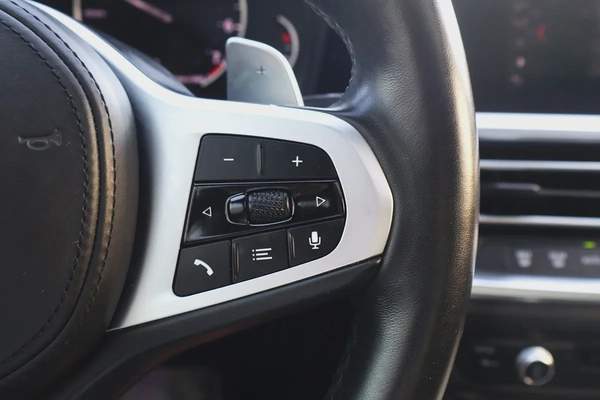 BMW 330i - Model 2019 - GCC Specs