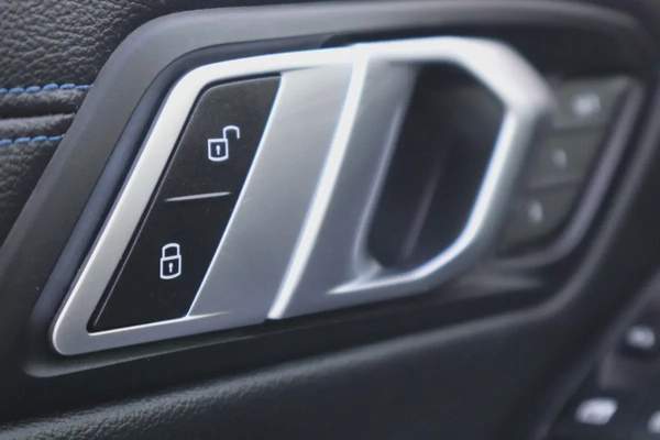 BMW 330i - Model 2019 - GCC Specs