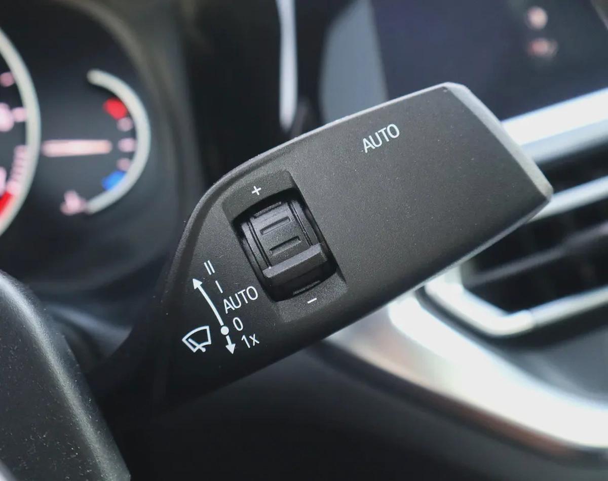 BMW 330i - Model 2019 - GCC Specs-15-15