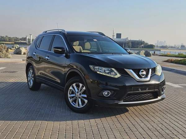 Nissan X Trail 2015 GCC 4WD Premium Condition With Low KM 7 Seater