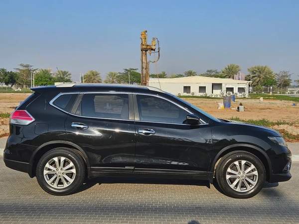 Nissan X Trail 2015 GCC 4WD Premium Condition With Low KM 7 Seater