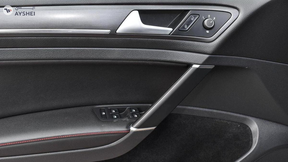 Volkswagen Golf GTI-11-11