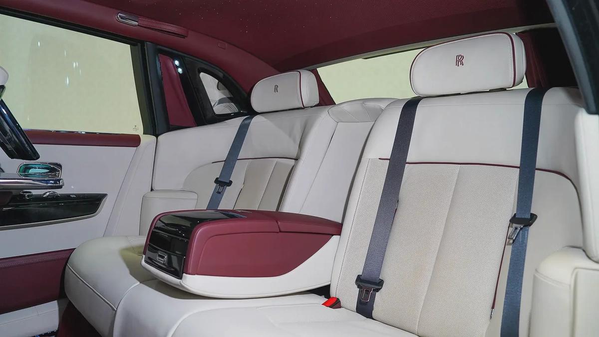 Silver Badge | AED 26,565 PM | Warranty - Service 2027 | GCC-6-6