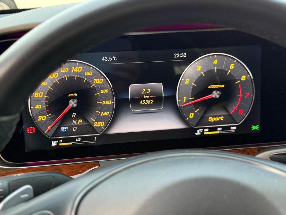 Mercedes-Benz E 400-18-18