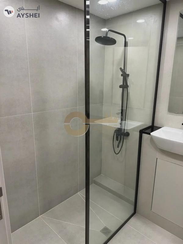 Spacious | Vacant | Furnished | Close to Metro