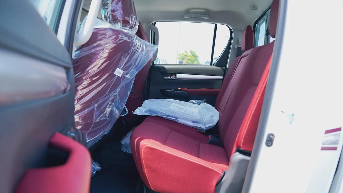 2026 Toyota Hilux Double Cab - GCC Specs - Brand New!-11-11