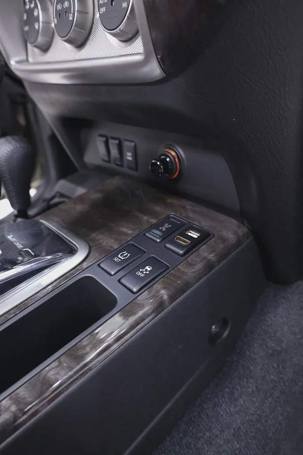 NISSAN PATROL SUPER SAFARI LEGEND EDITION - VTC 4800 - FULLY LOADED