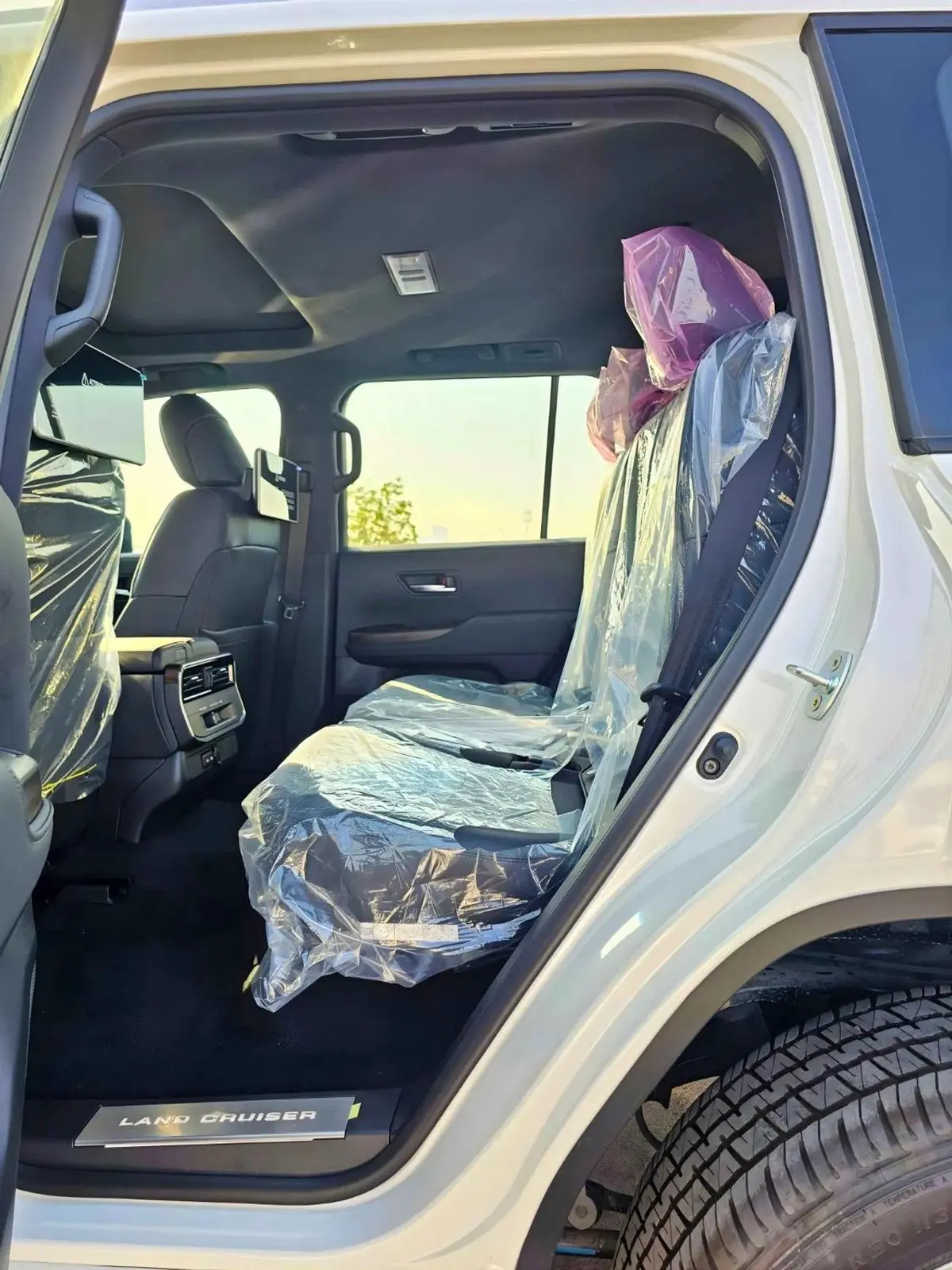 Toyota Land Cruiser GXR TWIN TURBO /3.5L V6 PETROL/REAR ENTERTAINMENT SCREEN /SUNROOF-5-5