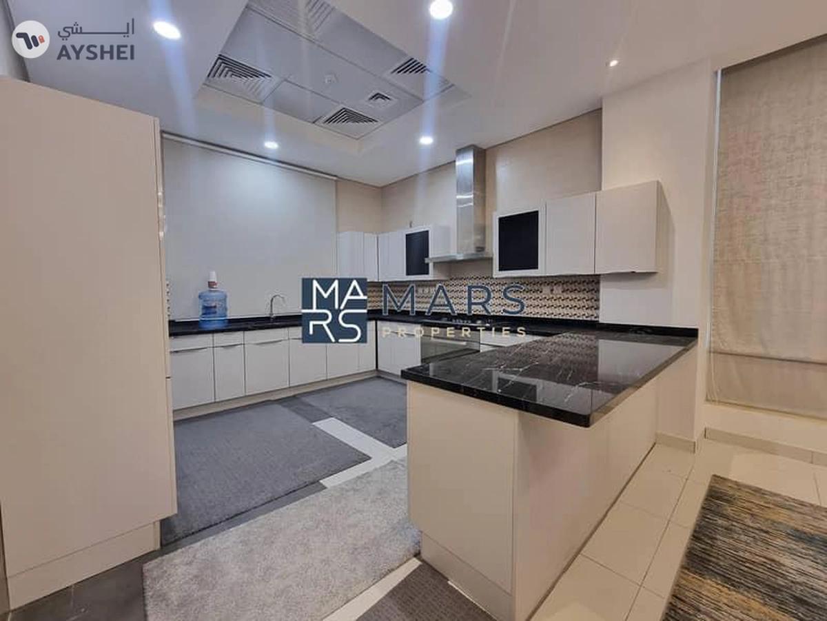 spacious 4 bedrooms villa is available for rent in Al tai Sharjah-0-landscape