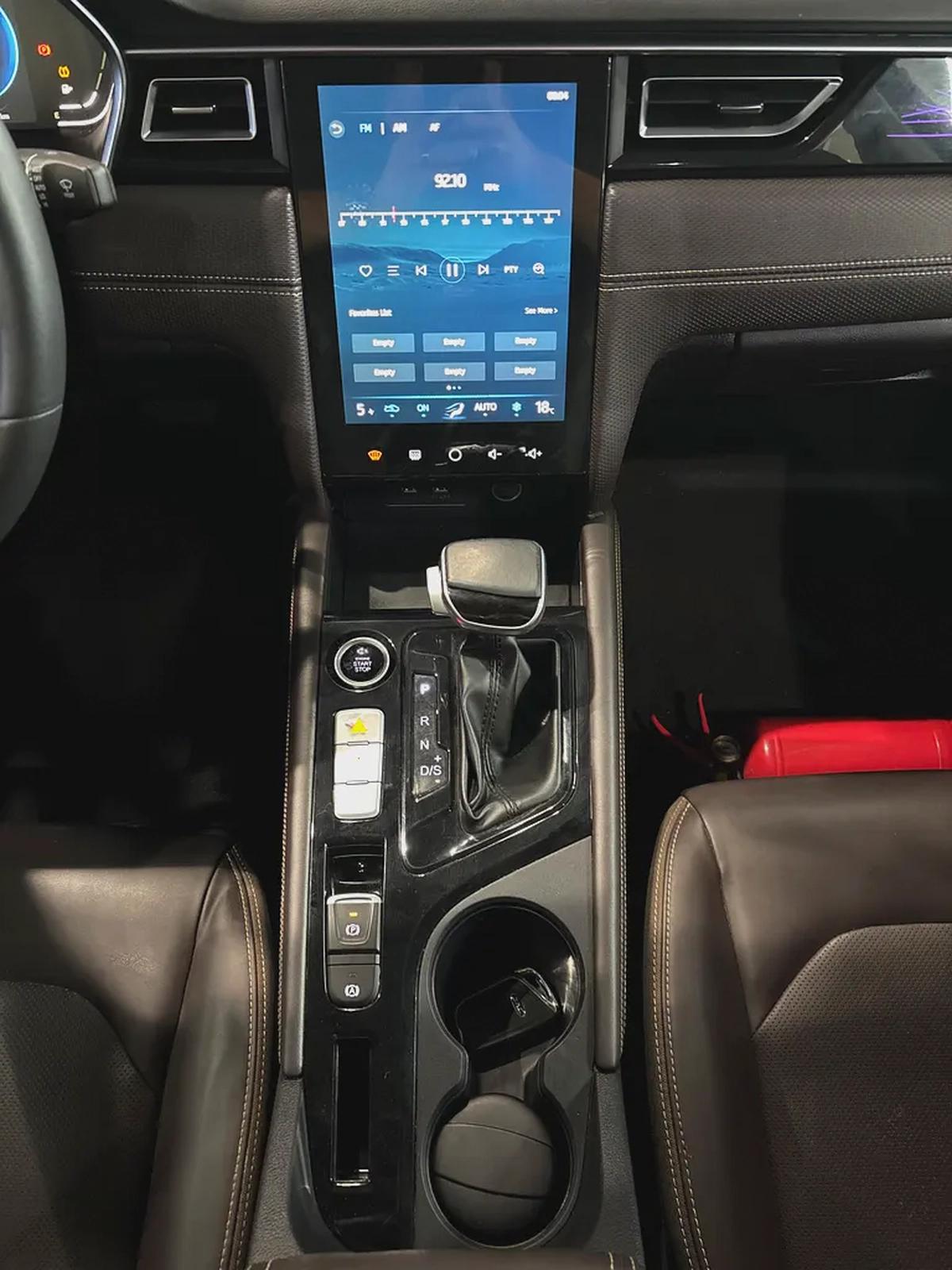 JAC J7–2023–GCC—FREE ACCIDENT—FULL OPTIONS—LOW MILAGE —EXCELLENT CONDITION-8-8