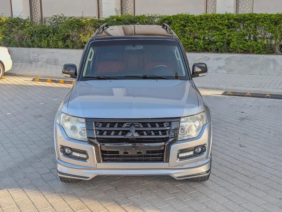 MITSUBISHI PAJERO 2015 MODIFIED SIGNATURE EDITION GLS MID V6 4.5L GCC IN EXCELLENT CONDITION-18-18