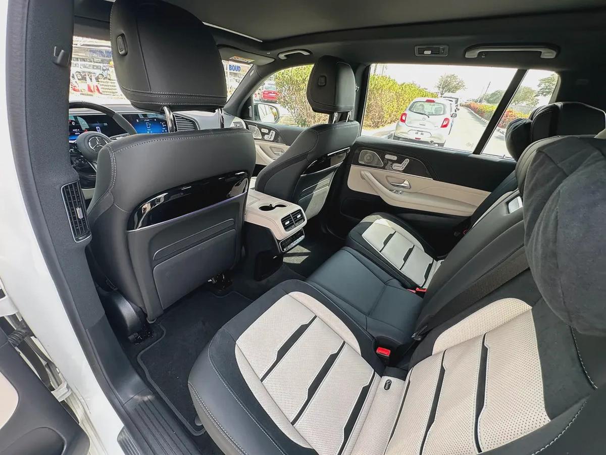 Mercedes Benz GLS63 2024 GCC-5-5