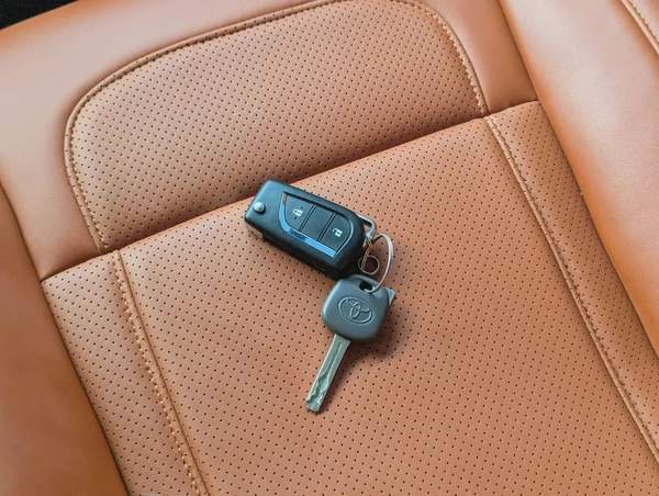 TOYOTA FORTUNER 2017 FACELIFTED 2025 GCC V4 2.7L 4X4 IN PERFECT CONDITION