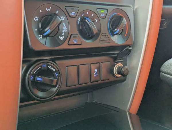 TOYOTA FORTUNER 2017 FACELIFTED 2025 GCC V4 2.7L 4X4 IN PERFECT CONDITION