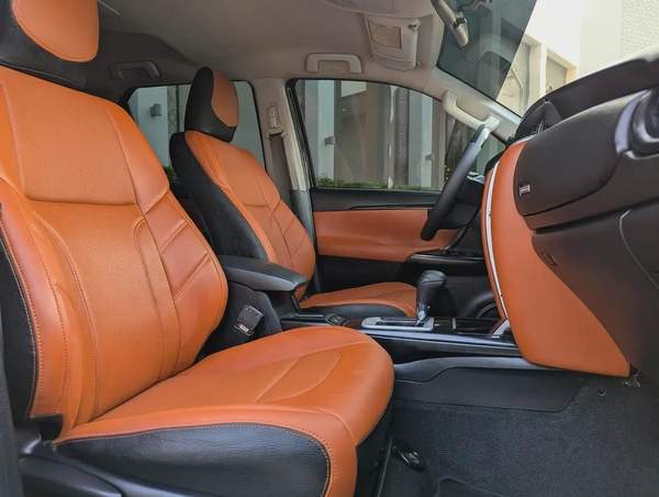 TOYOTA FORTUNER 2017 FACELIFTED 2025 GCC V4 2.7L 4X4 IN PERFECT CONDITION