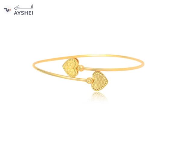Where Timeless Beauty Meets Modern Simplicity – Lightweight 18K Gold Bangle Available Only at Bafleh Jewellery