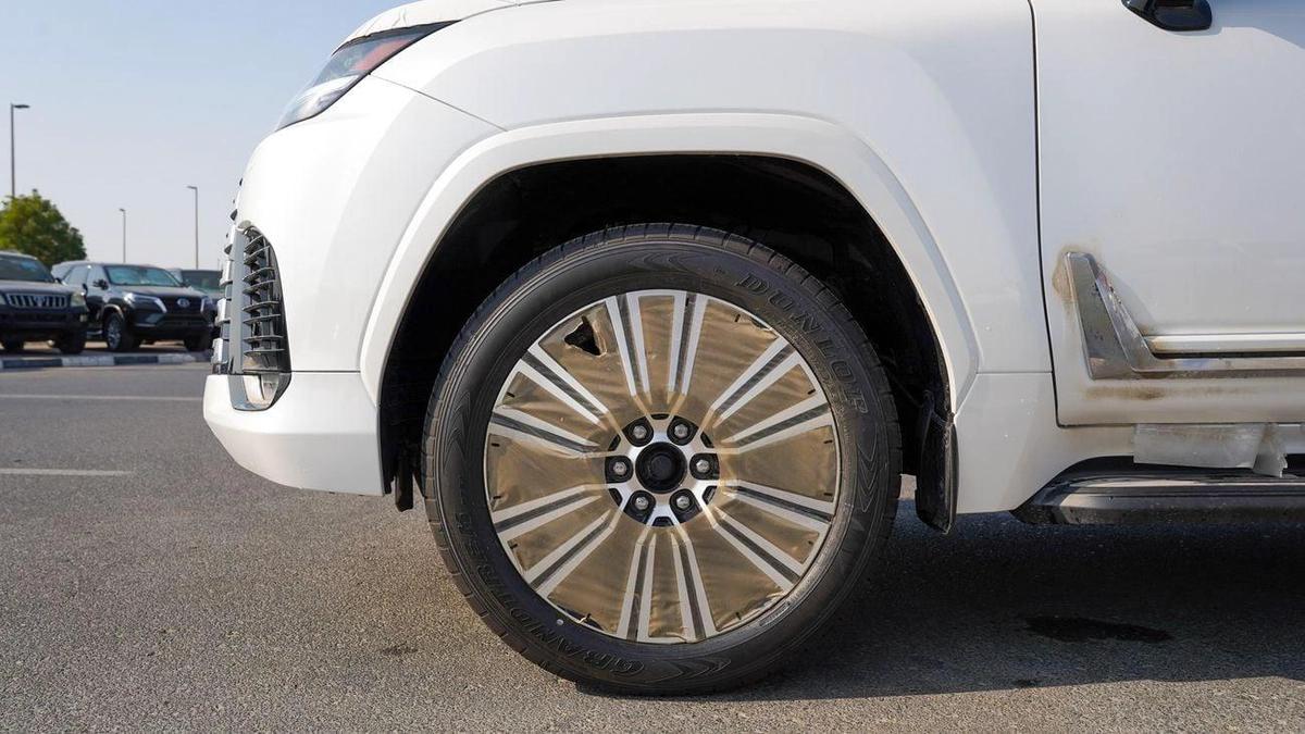 Lexus LX 600 Signature 3.5L-18-18