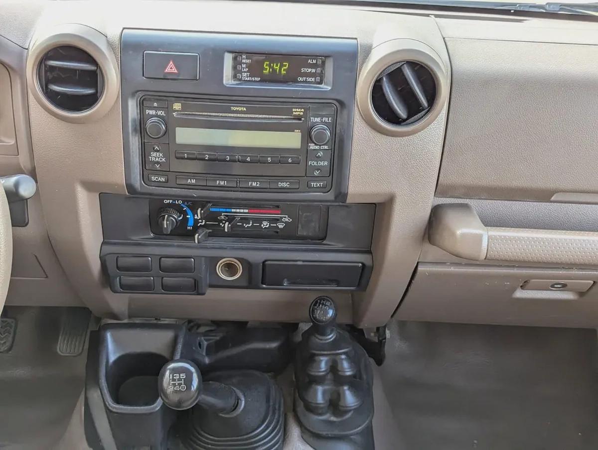 TOYOTA LAND CRUISER PICK UP 2014 LC79 4.0L PETROL V6 DOUBLE CAB 4X4 M/T-6-6