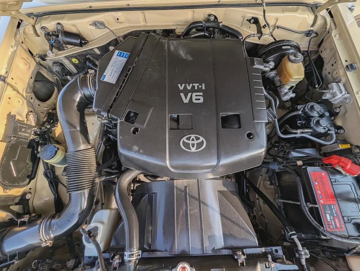 TOYOTA LAND CRUISER PICK UP 2014 LC79 4.0L PETROL V6 DOUBLE CAB 4X4 M/T-8-8