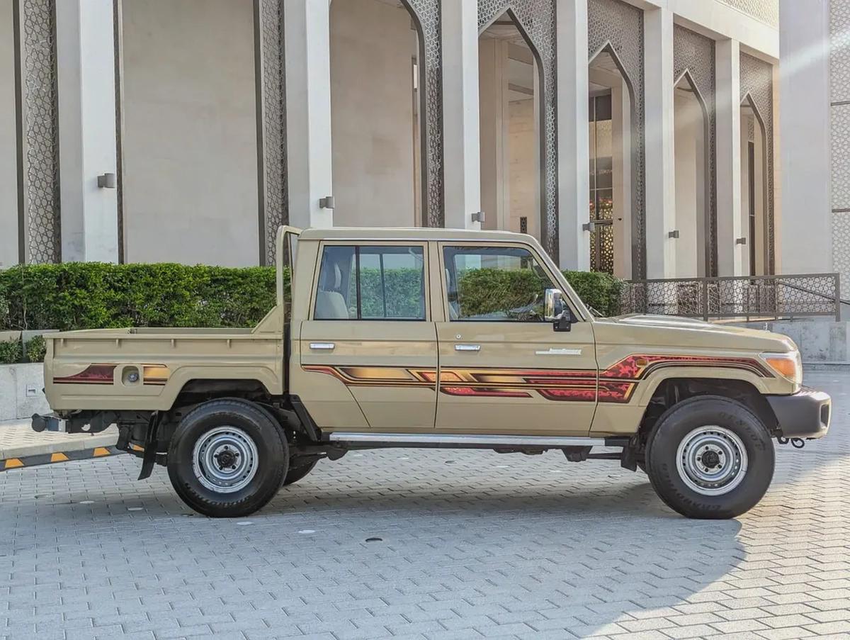 TOYOTA LAND CRUISER PICK UP 2014 LC79 4.0L PETROL V6 DOUBLE CAB 4X4 M/T-12-12