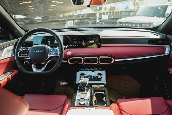 Jetour X70 Plus Luxury 2025 Low Mileage GCC 1.6L Turbo 4 Cylinders