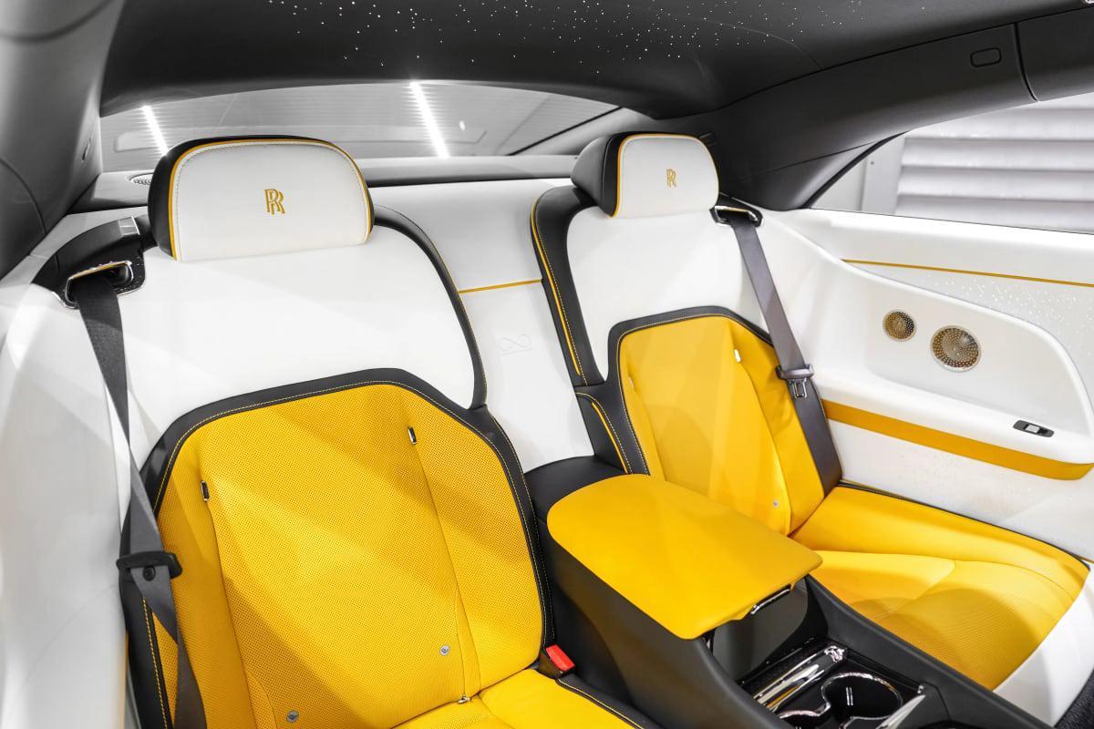 Rolls-Royce Spectre-4-4