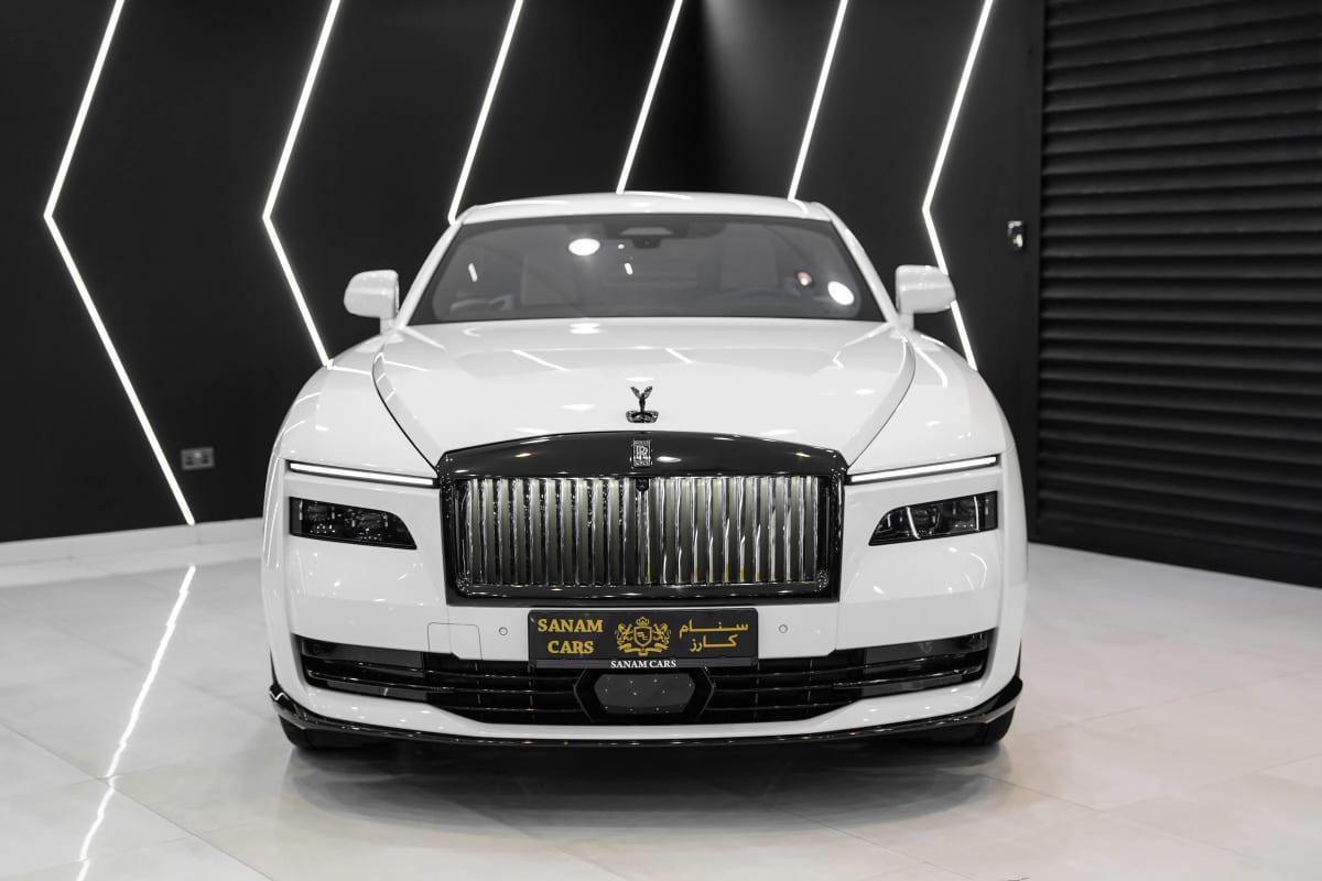 Rolls-Royce Spectre-1-1