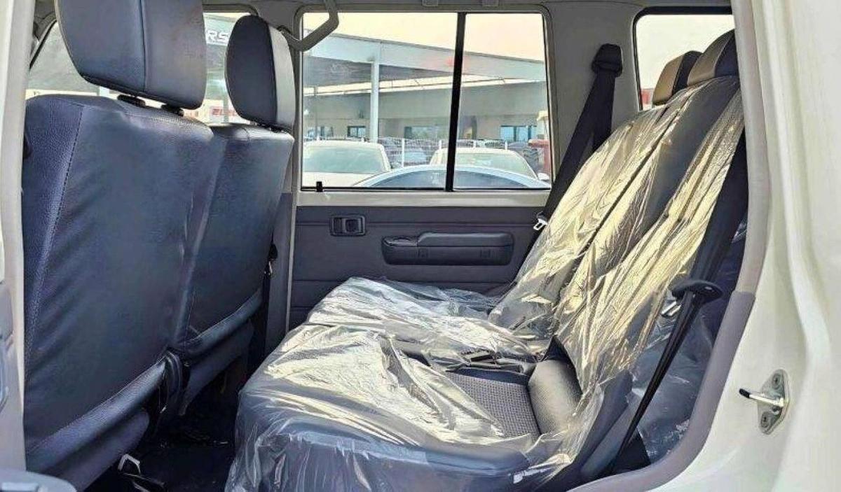 Toyota Land Cruiser 70 Land cruiser hard top Lc76 4.2L diesel V6 MY2024 5doors EXPORT.ONLY-9-9