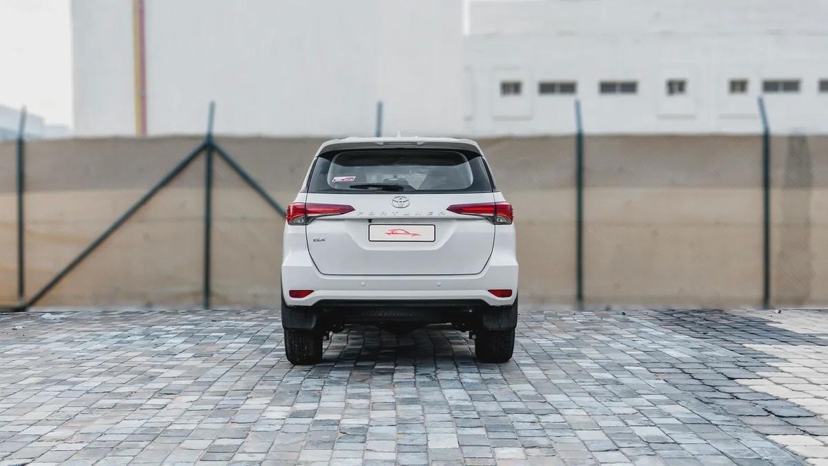 2026 Toyota Fortuner GX 4x2 2.7L Petrol AT - RWD-2-2