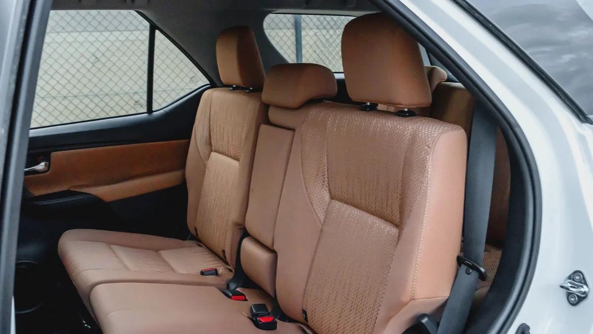 2026 Toyota Fortuner GX 4x2 2.7L Petrol AT - RWD-8-8