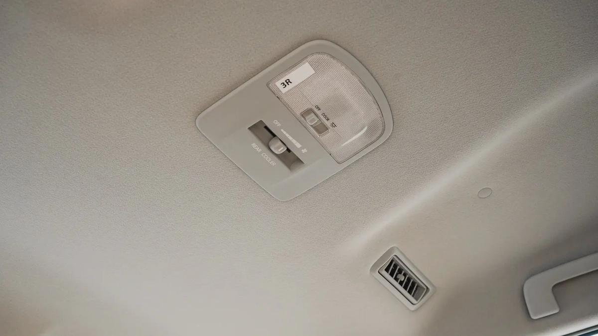 2026 Toyota Fortuner GX 4x2 2.7L Petrol AT - RWD-10-10