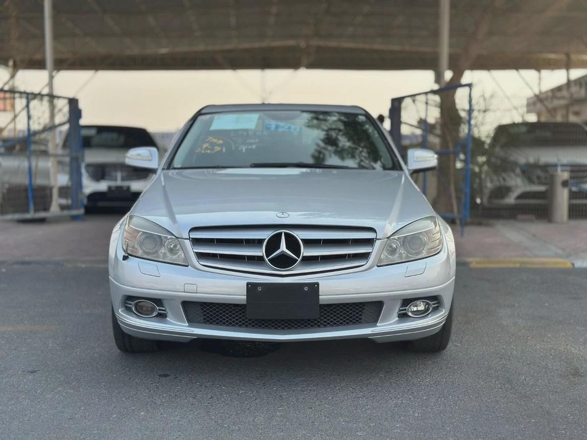 Mercedes Benz C250-1-1