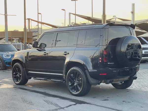 Land Rover Defender 110 HSE (P400) 2020 - GCC Specs