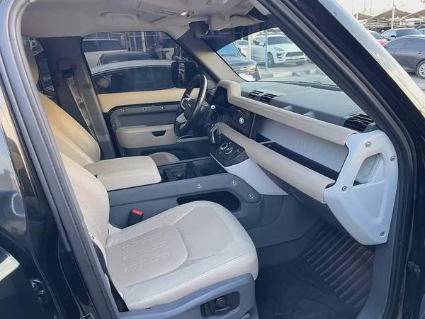 Land Rover Defender 110 HSE (P400) 2020 - GCC Specs