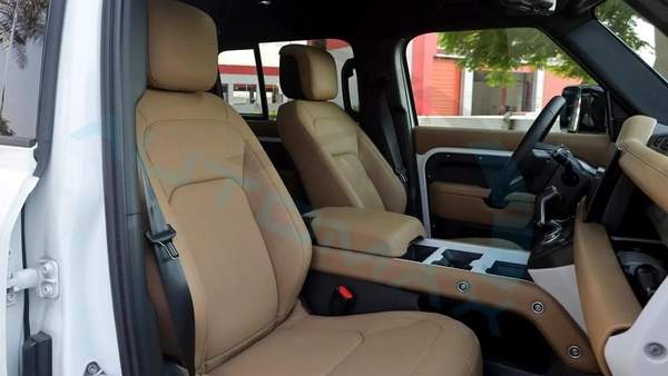 ( Only For Export ) 2025/2025 Land Rover Defender 110 X-Dynamic SE P400e Plug-in Hybrid BRAND NEW