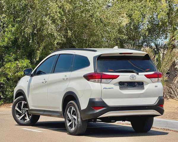 775-Monthly l GCC l 1.5L, Camera, GPS l Accident Free