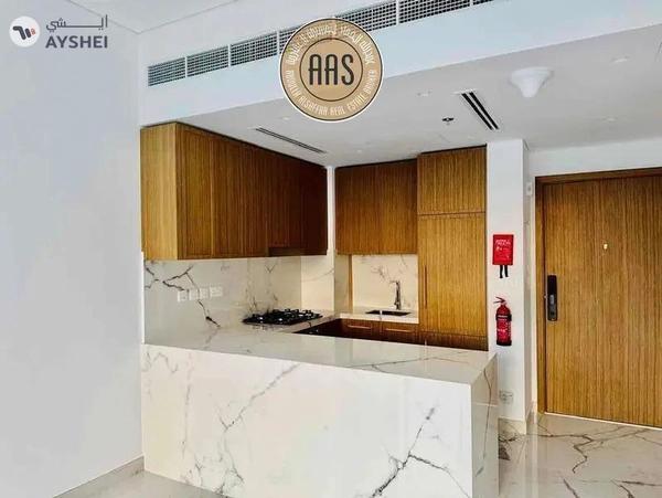 U shape kitchen •• modern layout •• prime location