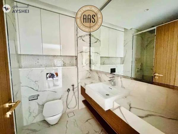 U shape kitchen •• modern layout •• prime location